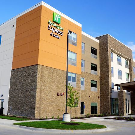 Holiday Inn Express & Suites Omaha - Millard Area By Ihg Экстерьер фото
